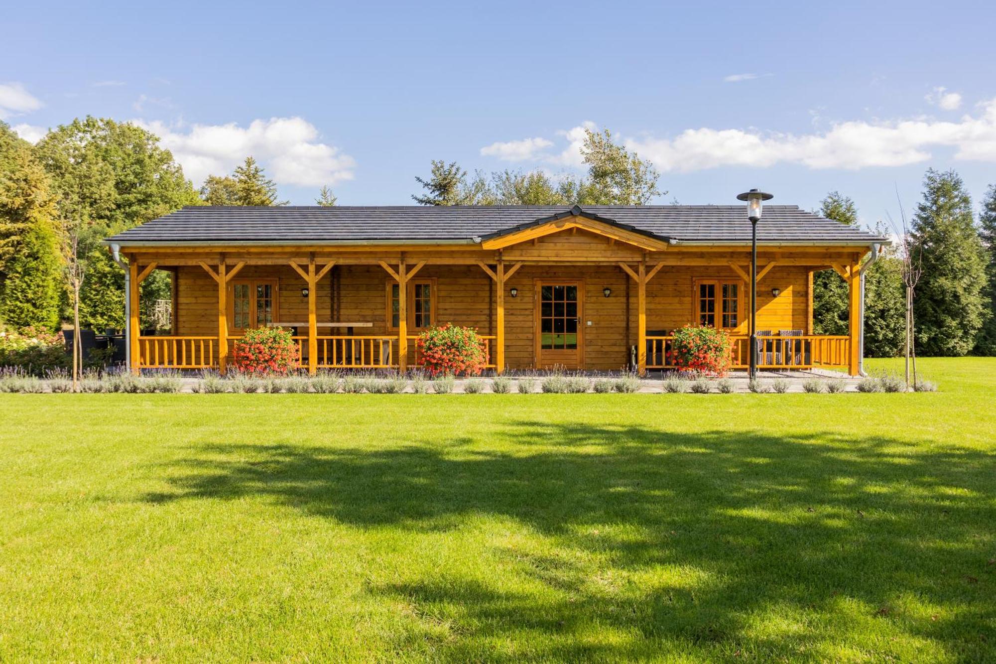 Hubertus Dwor Mysliwski Opole Exterior foto